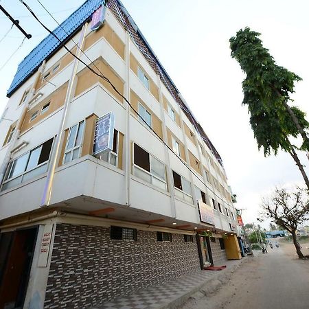 Spot On 37153 Karavali Paradise Hotel Dod Ballāpur Eksteriør billede